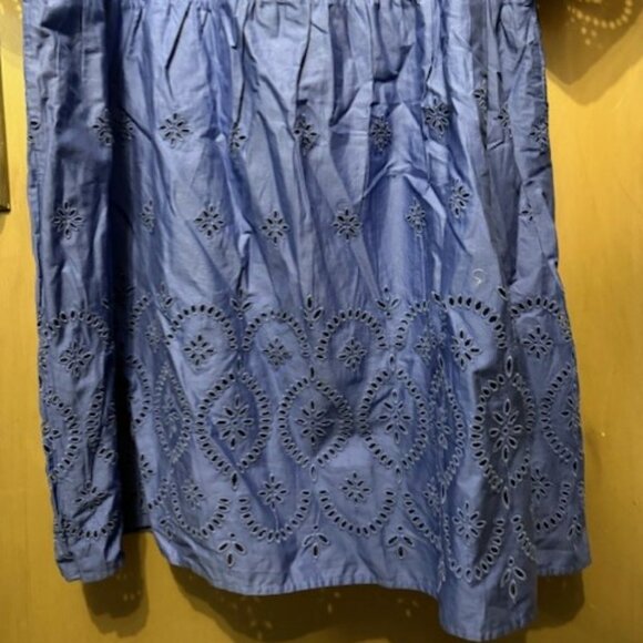 Retro V-Neck Eyelet Mini Dress with puff sleeves - Picture 12 of 16